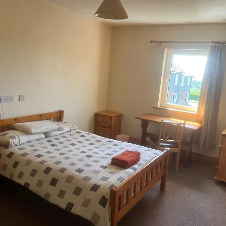 4 Bedroom House בית נופש טראלי